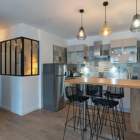 Apartment Semiramis 2 *
